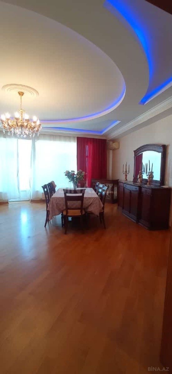 4 otaqlı Yeni tikili, Azadlıq Prospekti m., Bakı