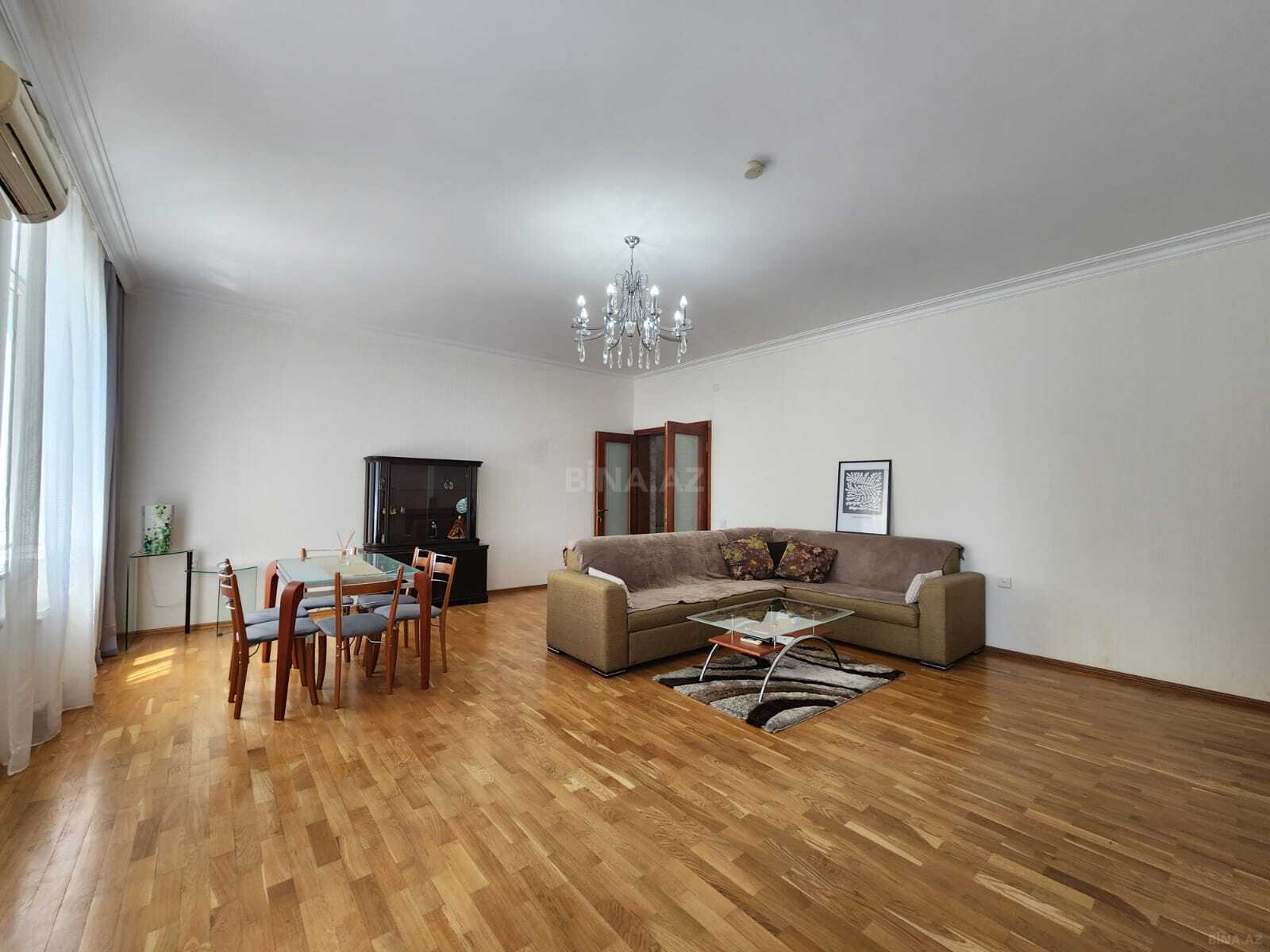 3 otaqlı Yeni tikili, Nizami m., Bakı