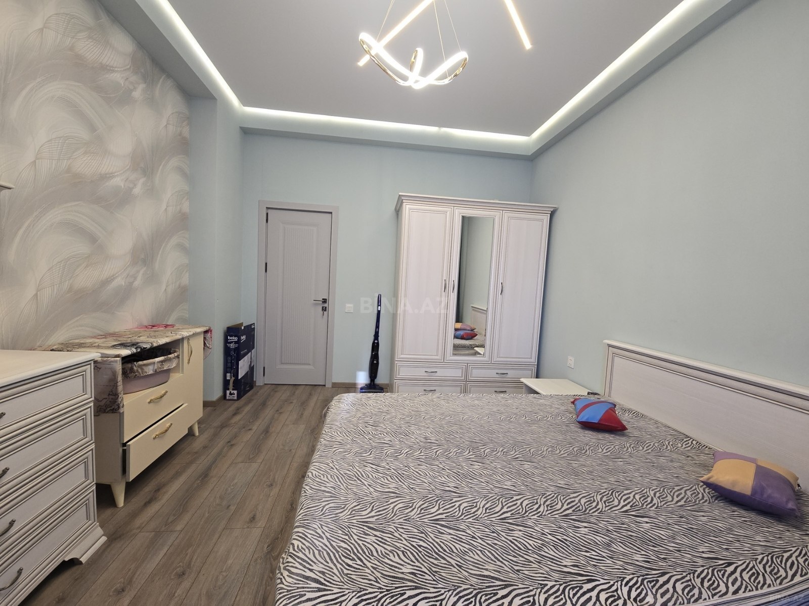 2 otaqlı Yeni tikili, Şah İsmayıl Xətai m., Bakı