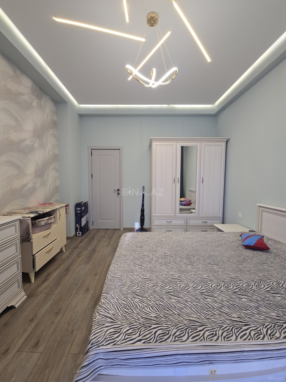 2 otaqlı Yeni tikili, Şah İsmayıl Xətai m., Bakı