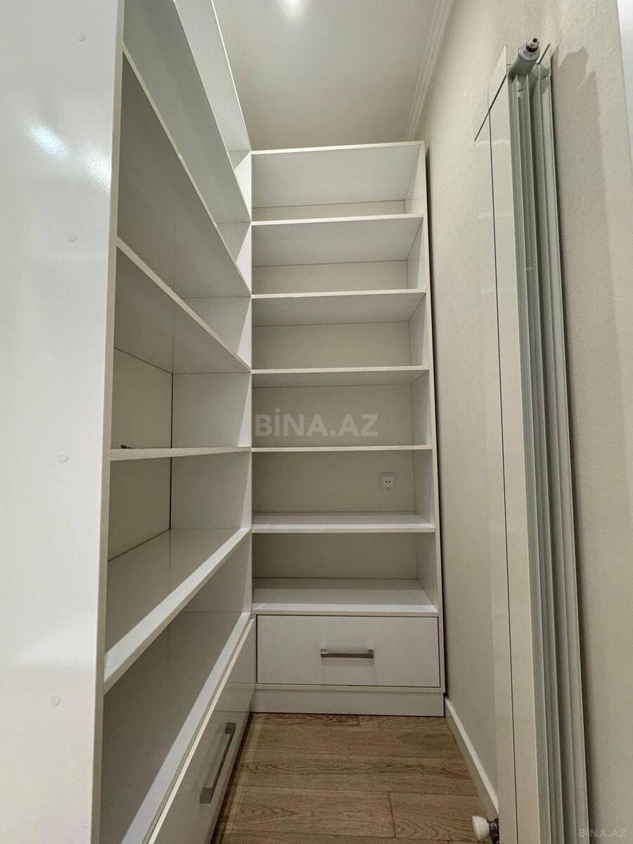 3 otaqlı Yeni tikili, Şah İsmayıl Xətai m., Bakı