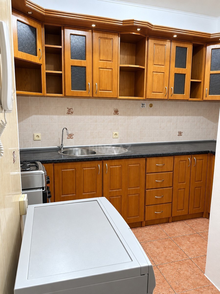 3 otaqlı Köhnə tikili, Sahil m., Bakı