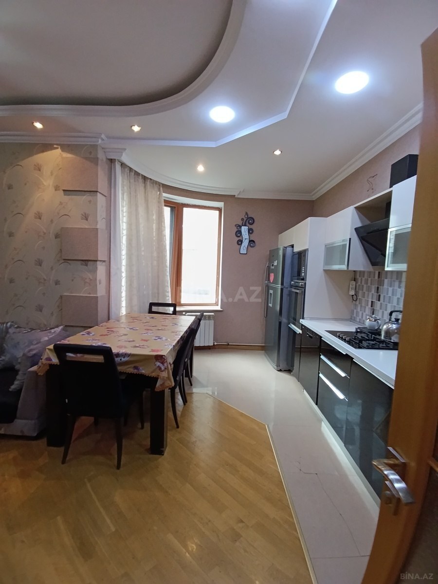 3 otaqlı Yeni tikili, Nizami m., Bakı