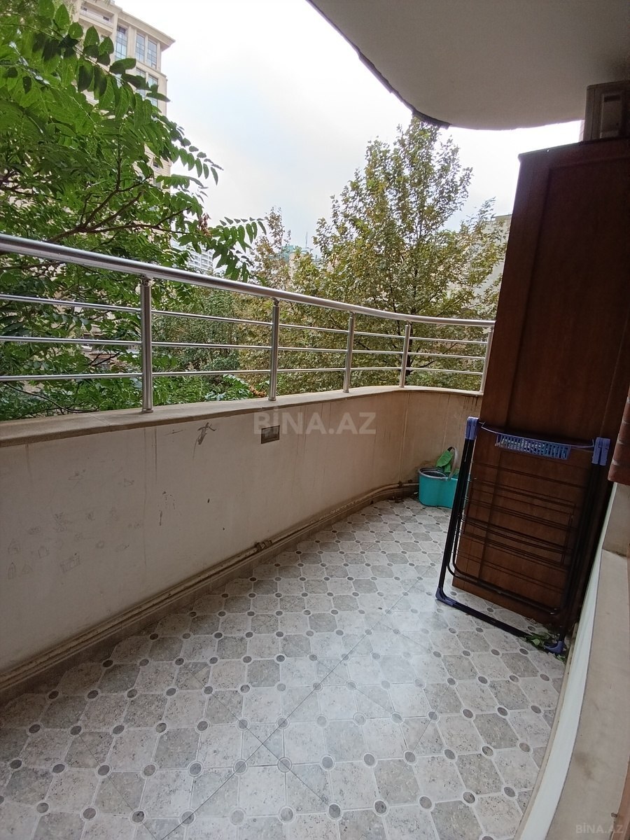 3 otaqlı Yeni tikili, Nizami m., Bakı