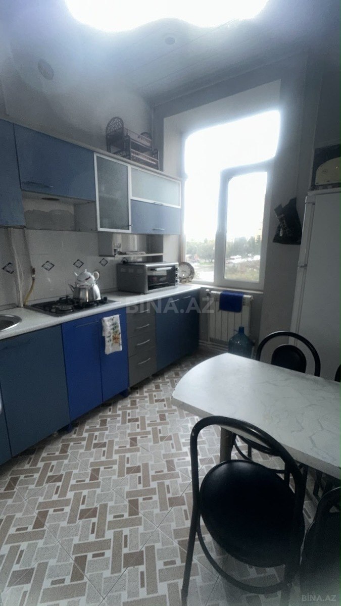 2 otaqlı Köhnə tikili, Qara Qarayev m., Bakı