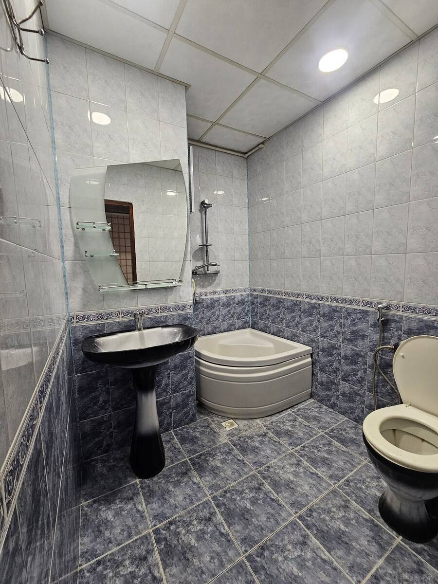 2 otaqlı Köhnə tikili, Memar Əcəmi m., Bakı