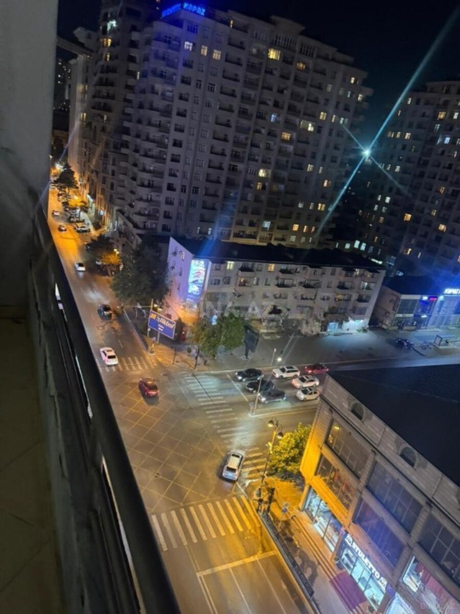 3 otaqlı Yeni tikili, 8 Noyabr m., Bakı