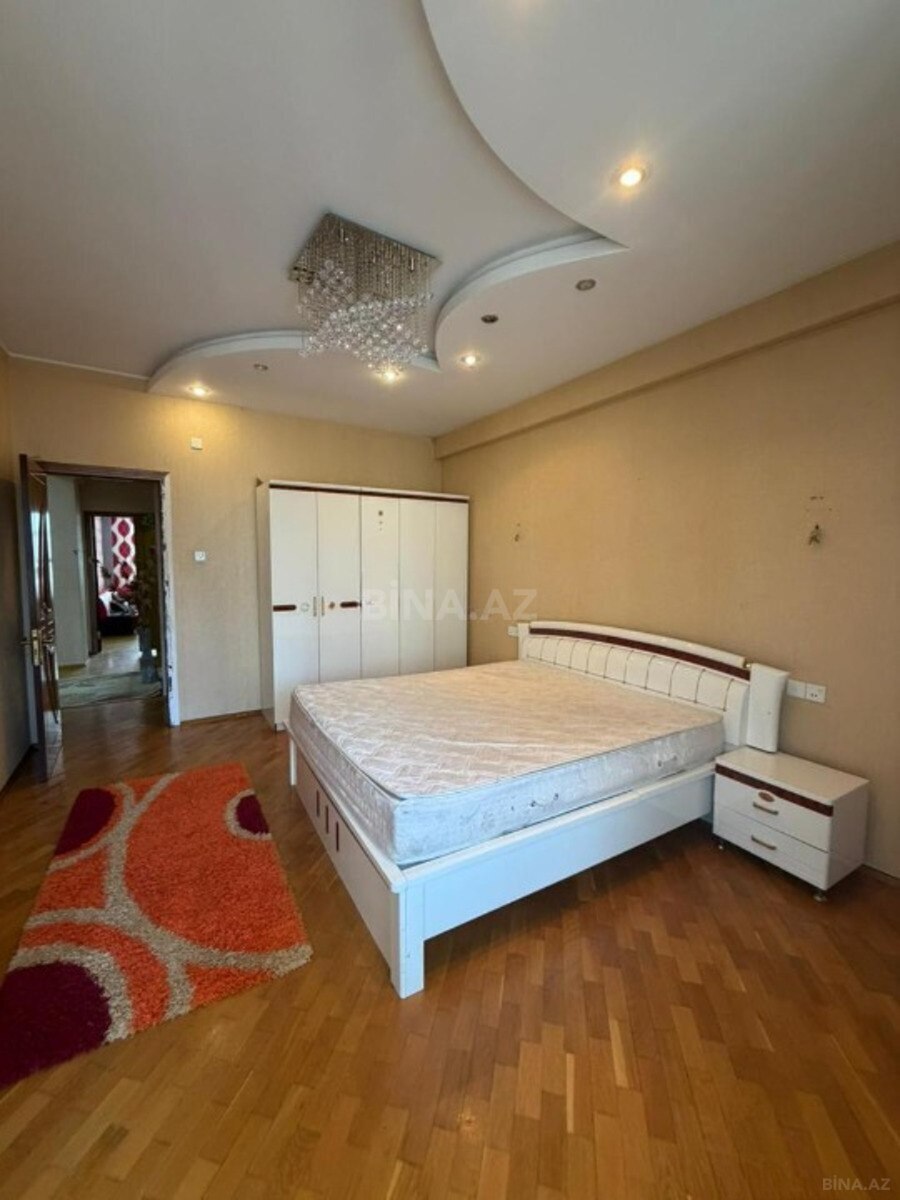 3 otaqlı Yeni tikili, 8 Noyabr m., Bakı