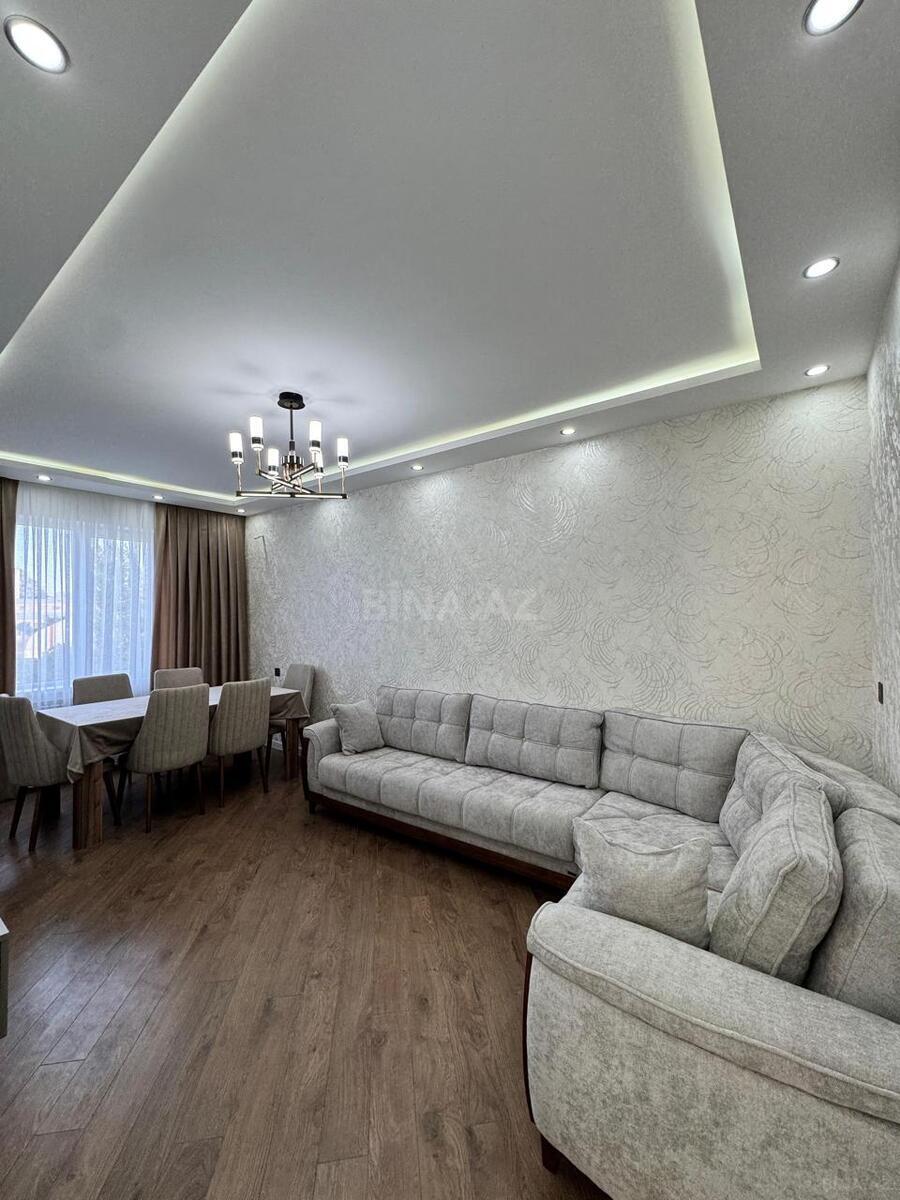 3 otaqlı Köhnə tikili, Həzi Aslanov m., Bakı