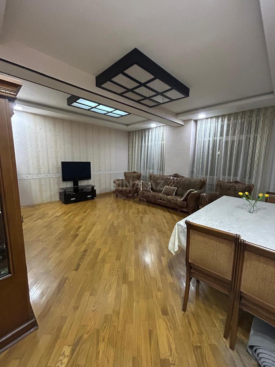 3 otaqlı Yeni tikili, Şah İsmayıl Xətai m., Bakı