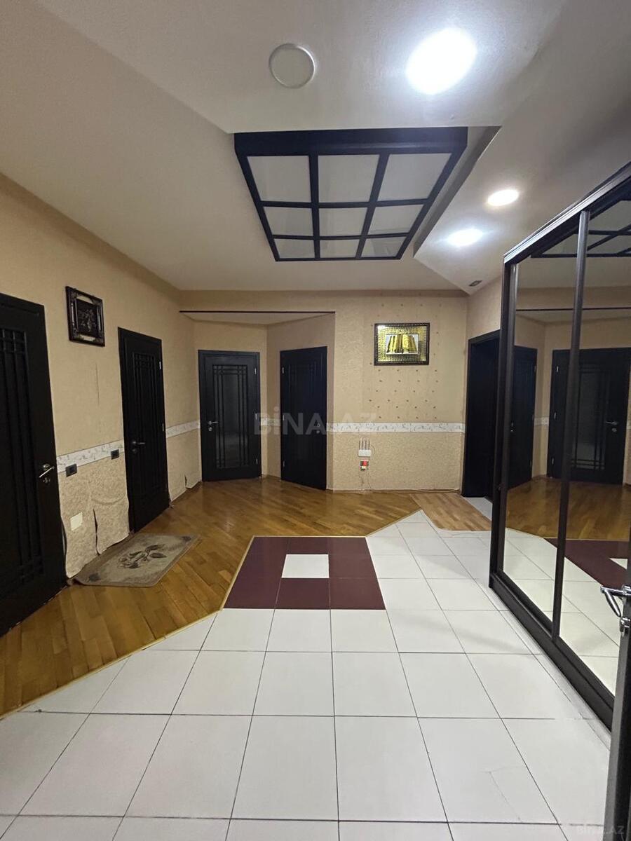 3 otaqlı Yeni tikili, Şah İsmayıl Xətai m., Bakı