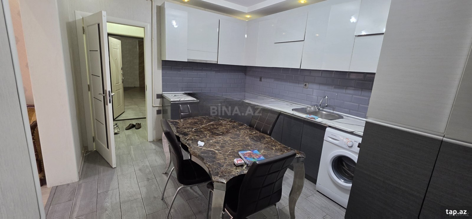 3 otaqlı Yeni tikili, 8 Noyabr m., Bakı