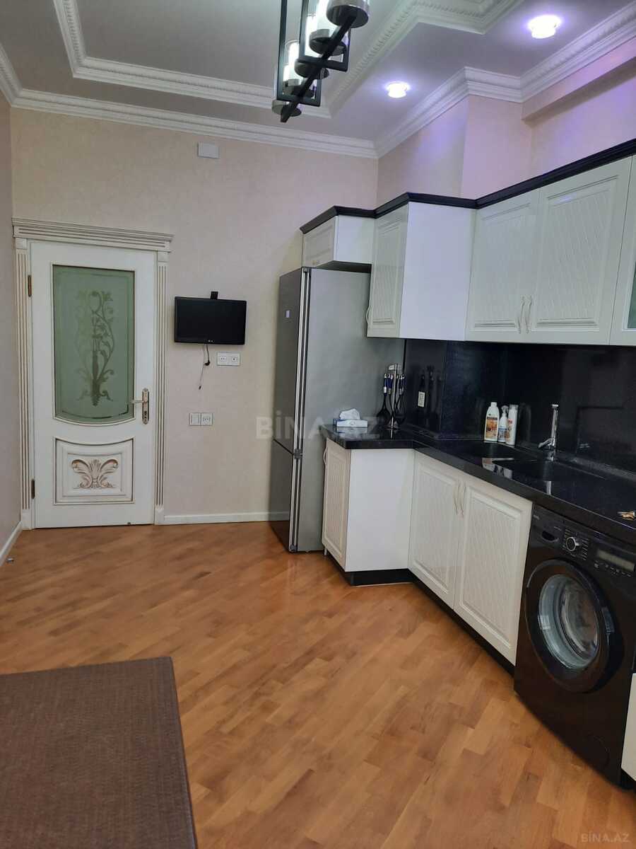 3 otaqlı Yeni tikili, Memar Əcəmi m., Bakı