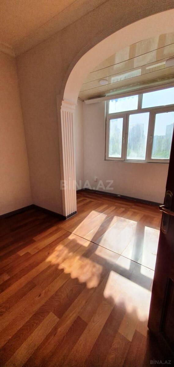 2 otaqlı Köhnə tikili, Memar Əcəmi m., Bakı