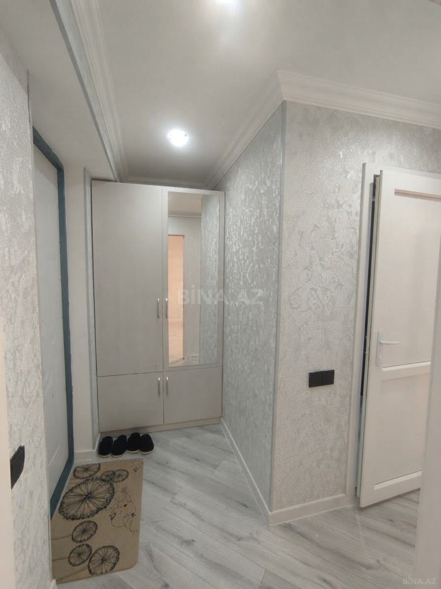 2 otaqlı Köhnə tikili, Neftçilər m., Bakı