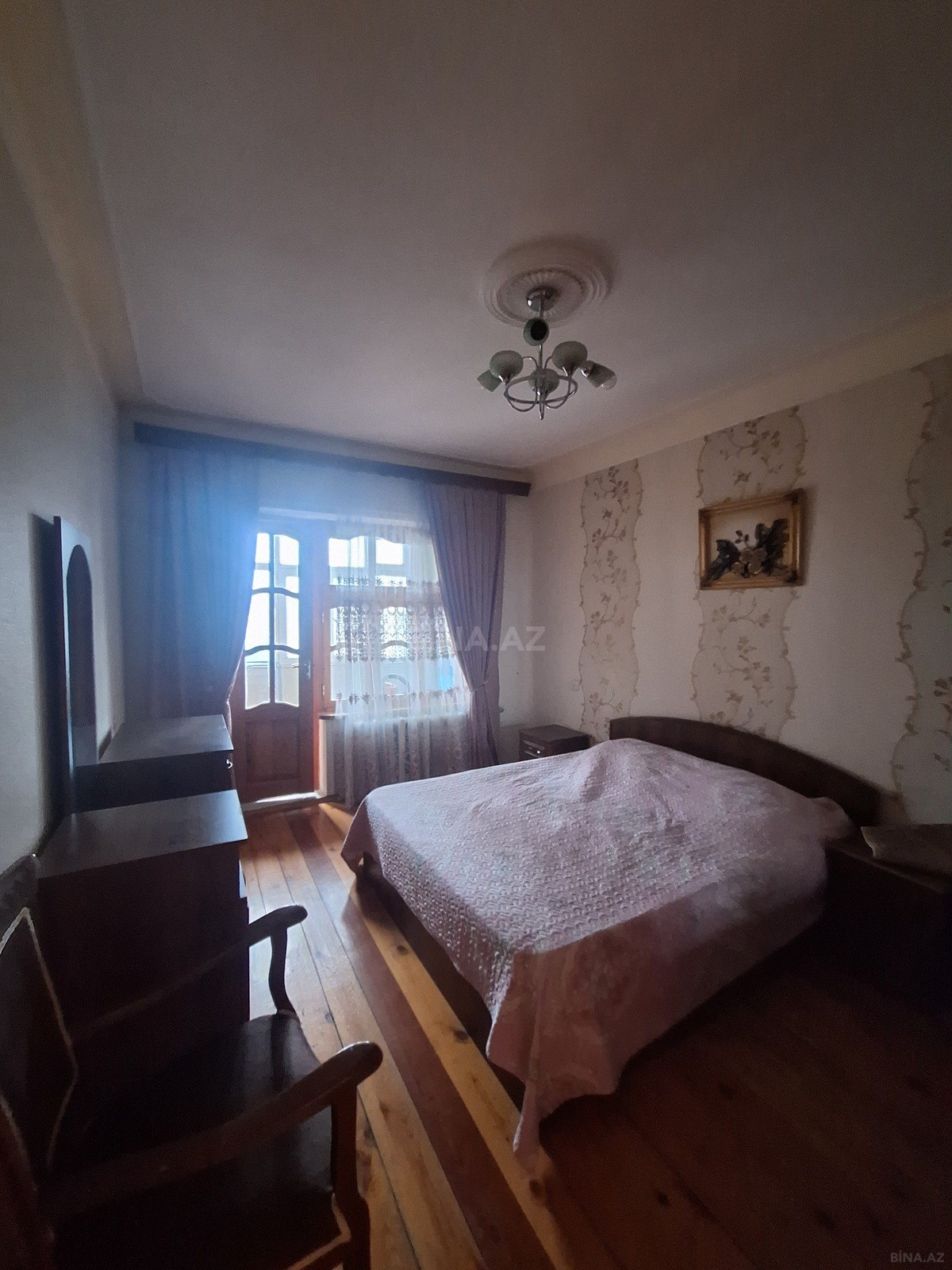 3 otaqlı Köhnə tikili, Həzi Aslanov m., Bakı