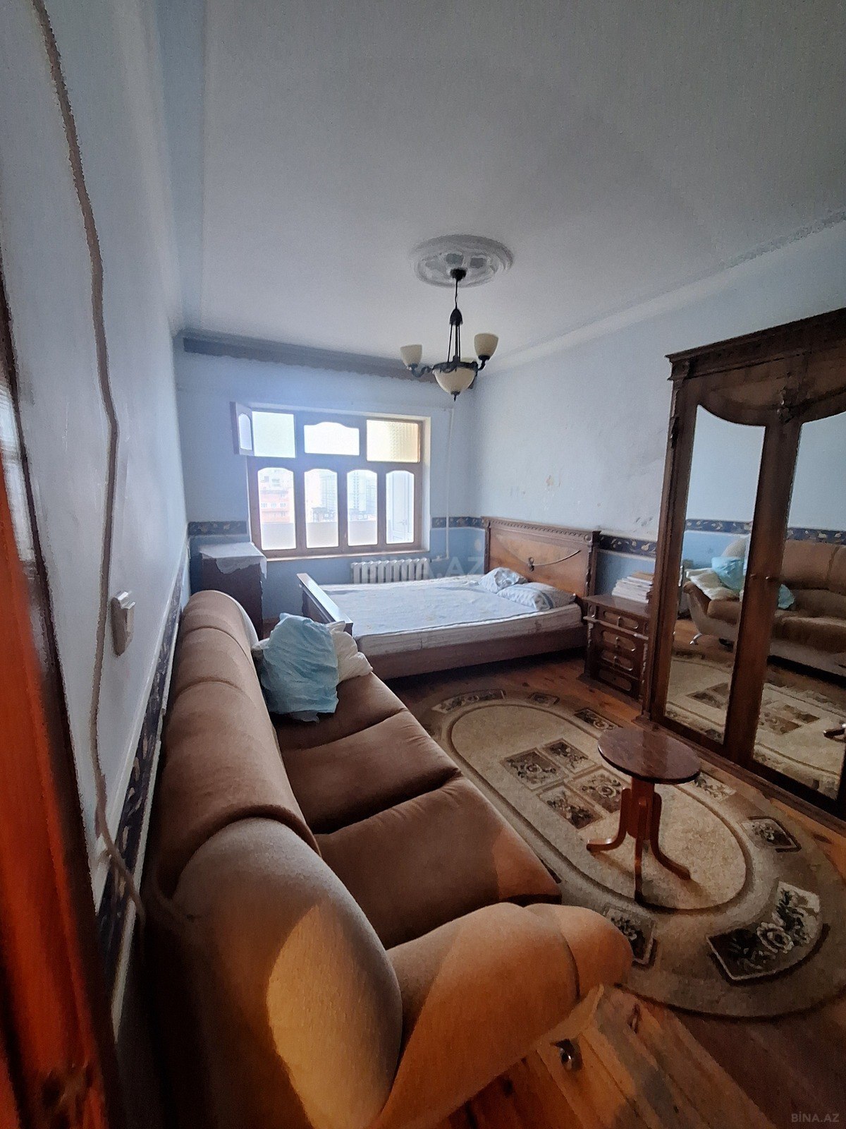3 otaqlı Köhnə tikili, Həzi Aslanov m., Bakı