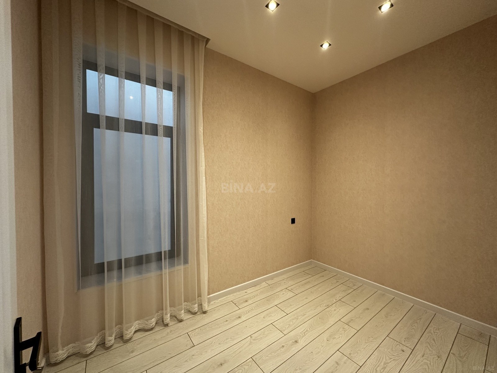 4 otaqlı Həyət evi/Bağ evi, Mərdəkan q., Bakı