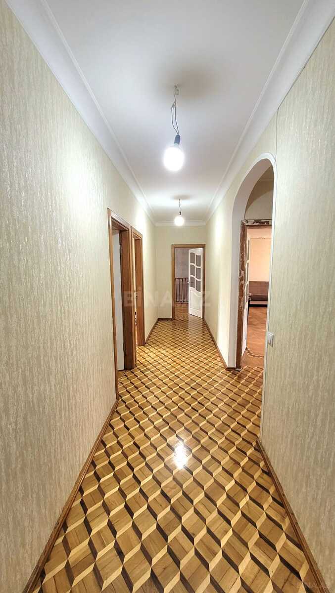 4 otaqlı Köhnə tikili, Azadlıq Prospekti m., Bakı