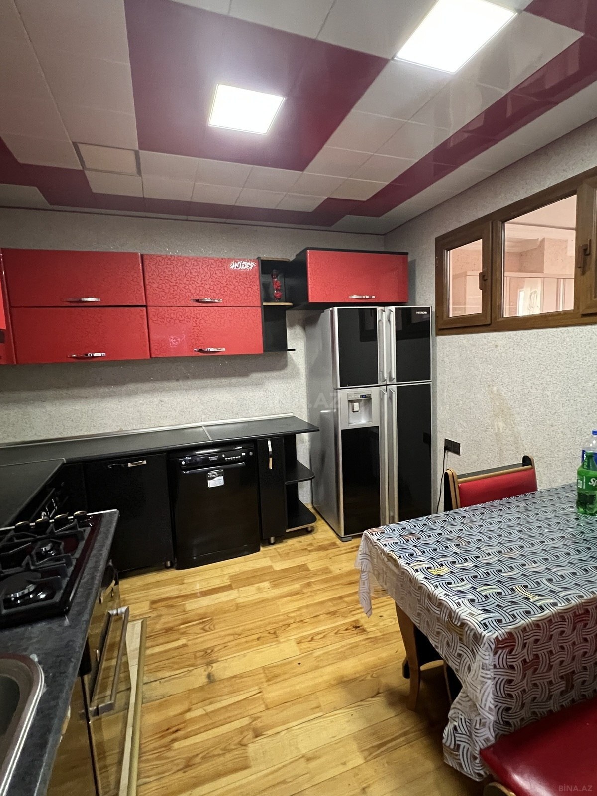 3 otaqlı Yeni tikili, 8 Noyabr m., Bakı