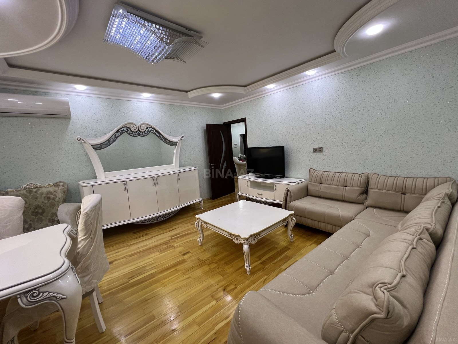 3 otaqlı Yeni tikili, 8 Noyabr m., Bakı