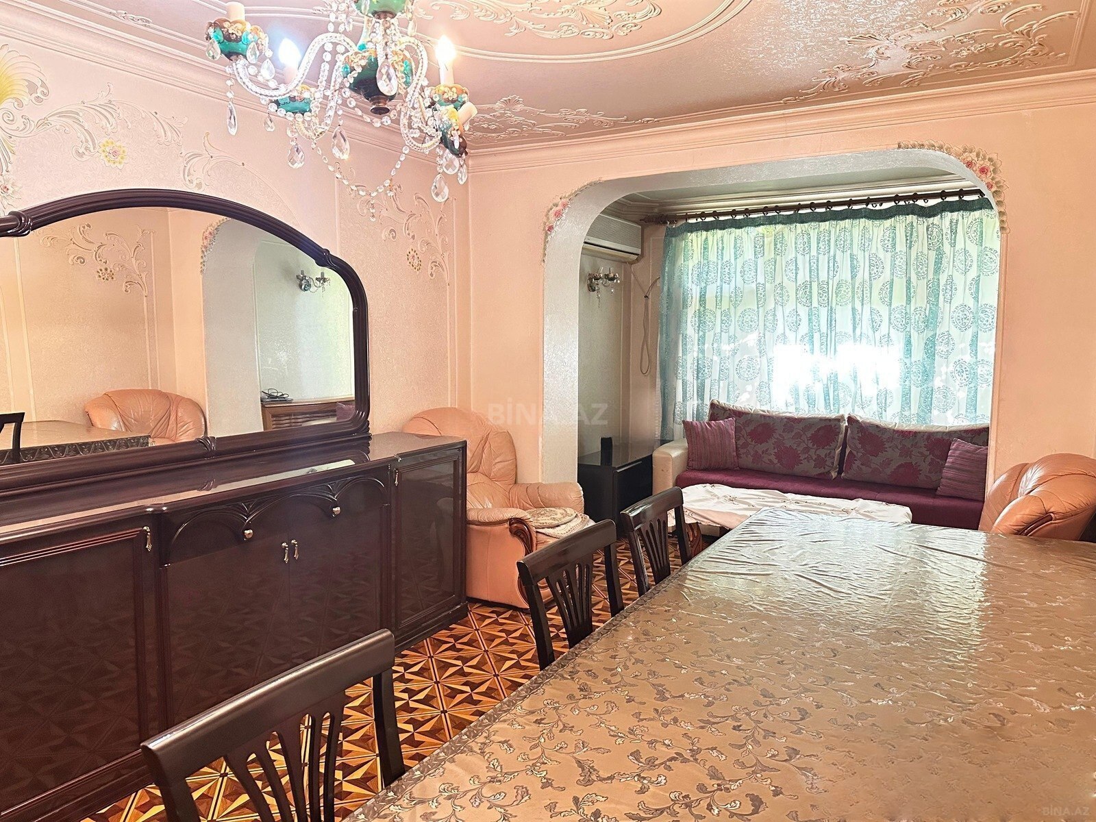 3 otaqlı Köhnə tikili, Elmlər Akademiyası m., Bakı