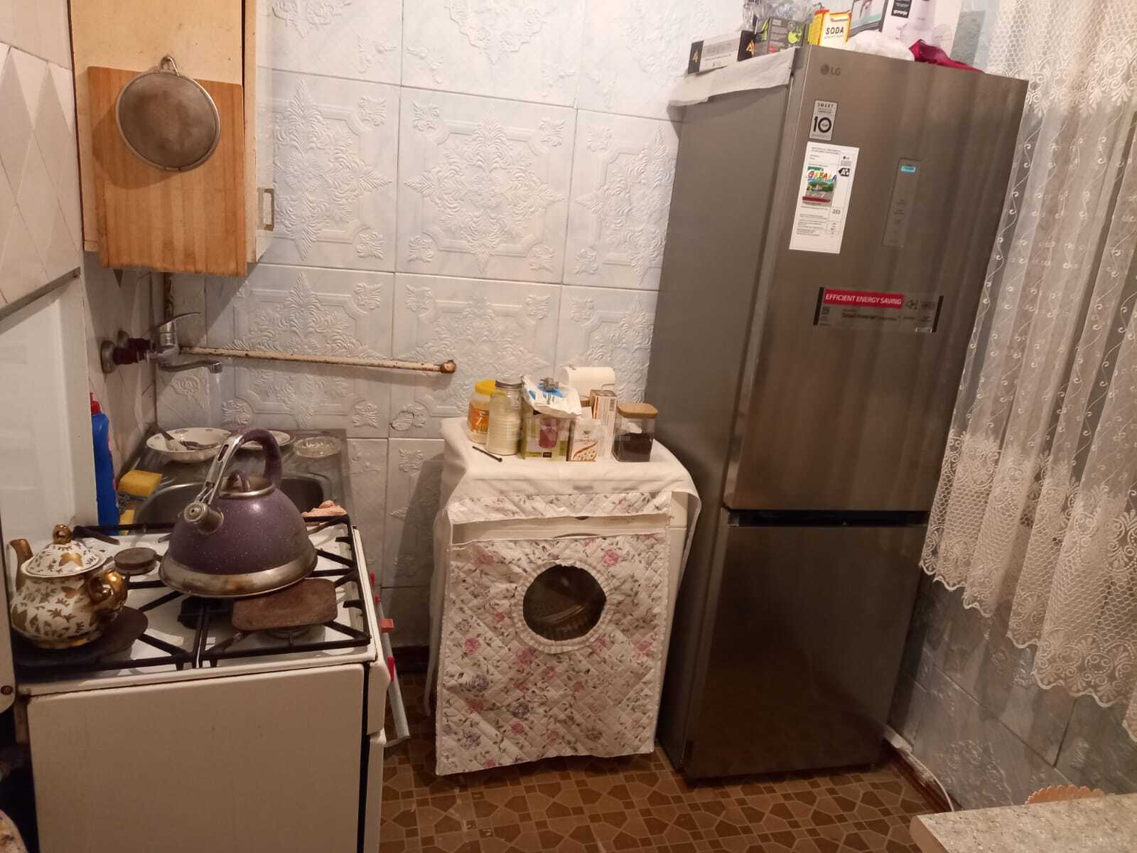 2 otaqlı Köhnə tikili, Memar Əcəmi m., Bakı