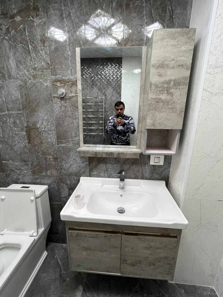 3 otaqlı Yeni tikili, 8 Noyabr m., Bakı