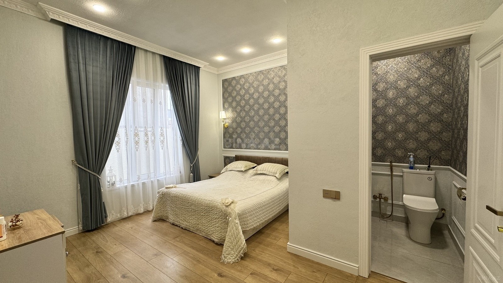 4 otaqlı Həyət evi/Bağ evi, Novxanı q., Bakı