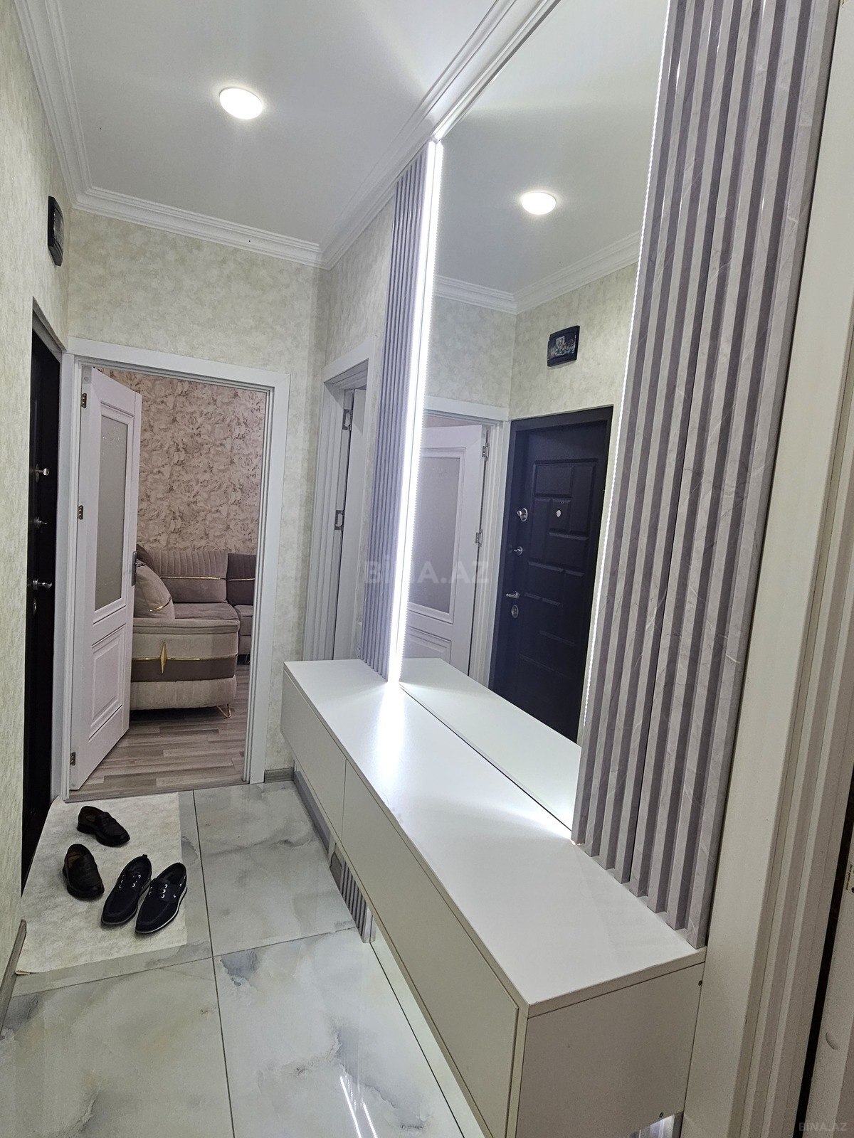 2 otaqlı Köhnə tikili, Memar Əcəmi m., Bakı