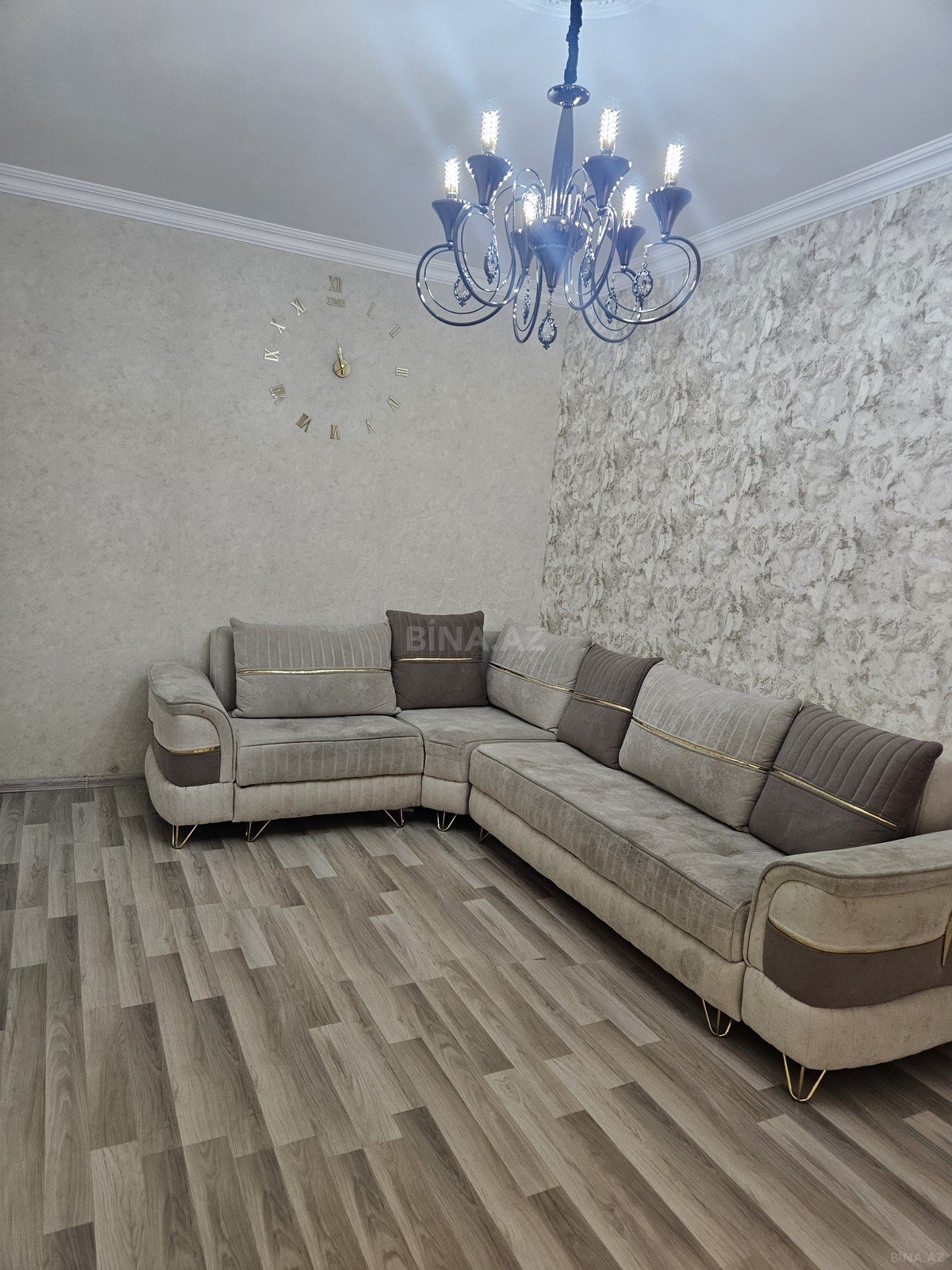 2 otaqlı Köhnə tikili, Memar Əcəmi m., Bakı