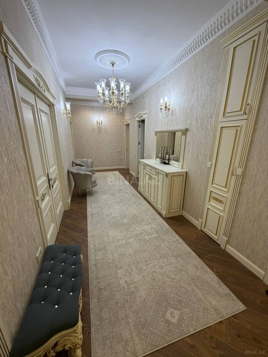 4 otaqlı Yeni tikili, Şah İsmayıl Xətai m., Bakı