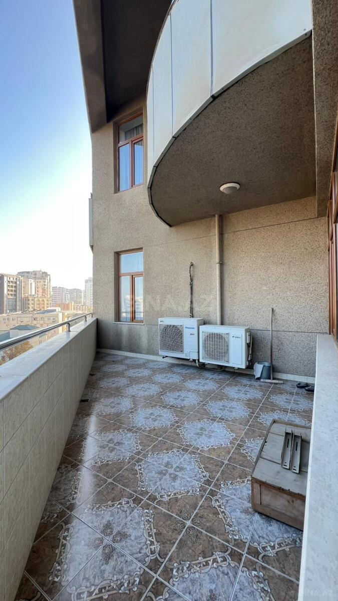 4 otaqlı Yeni tikili, Elmlər Akademiyası m., Bakı