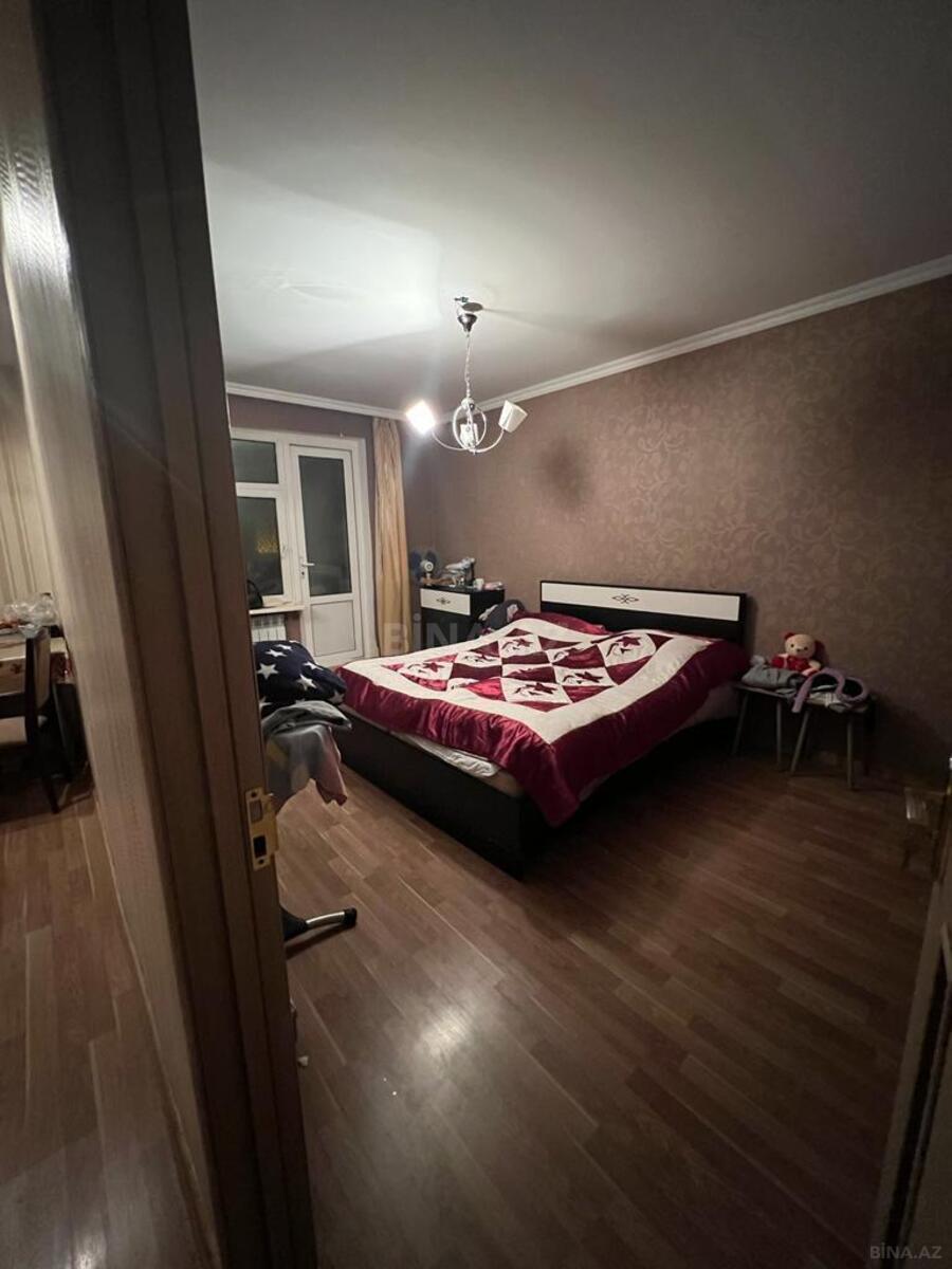 3 otaqlı Köhnə tikili, Elmlər Akademiyası m., Bakı