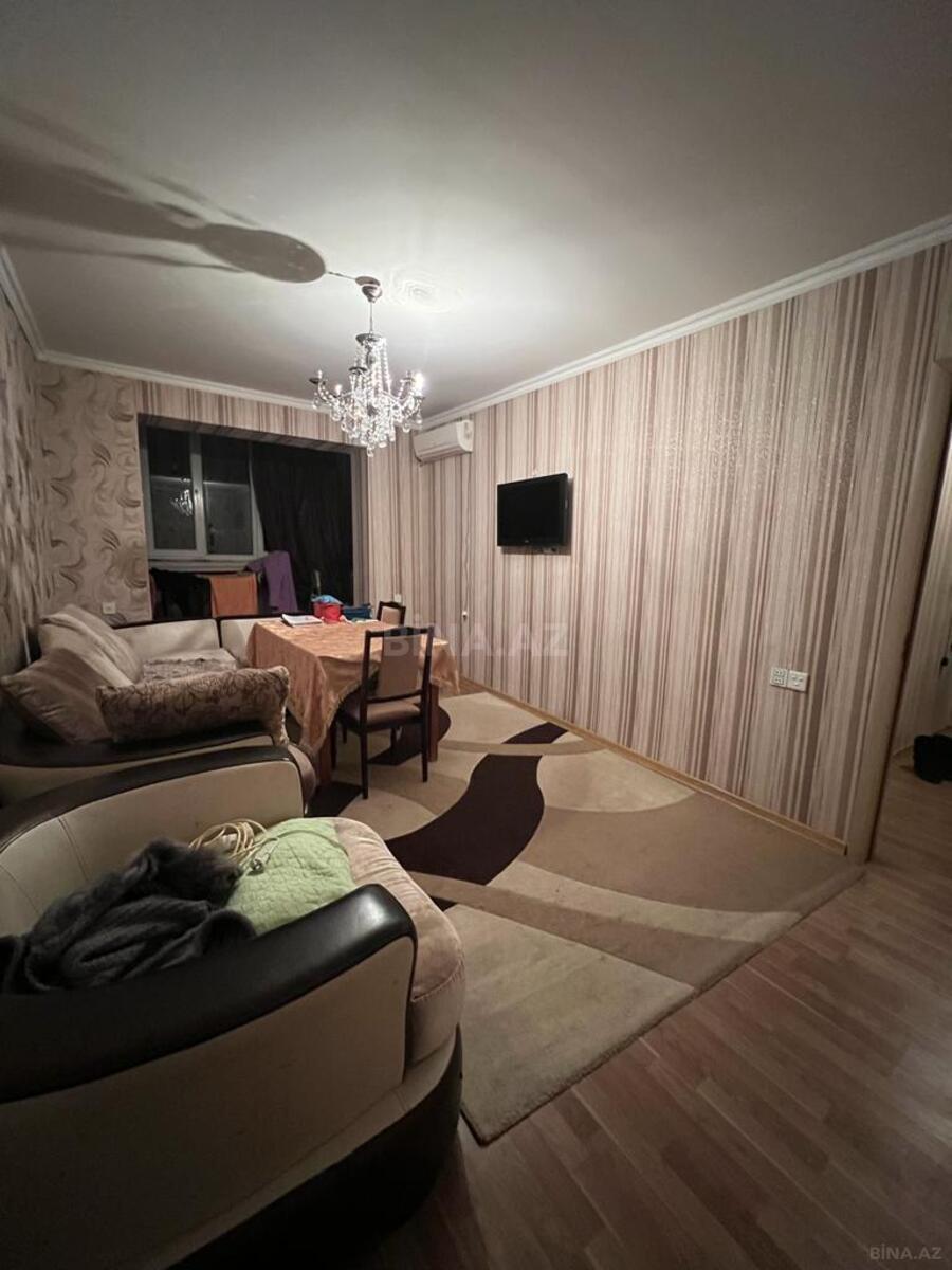 3 otaqlı Köhnə tikili, Elmlər Akademiyası m., Bakı