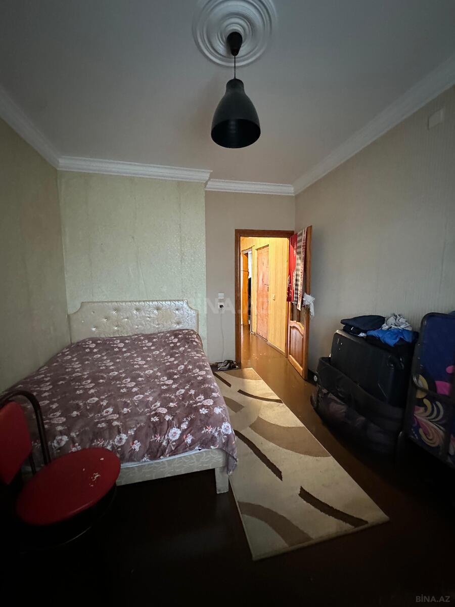 3 otaqlı Köhnə tikili, Həzi Aslanov m., Bakı