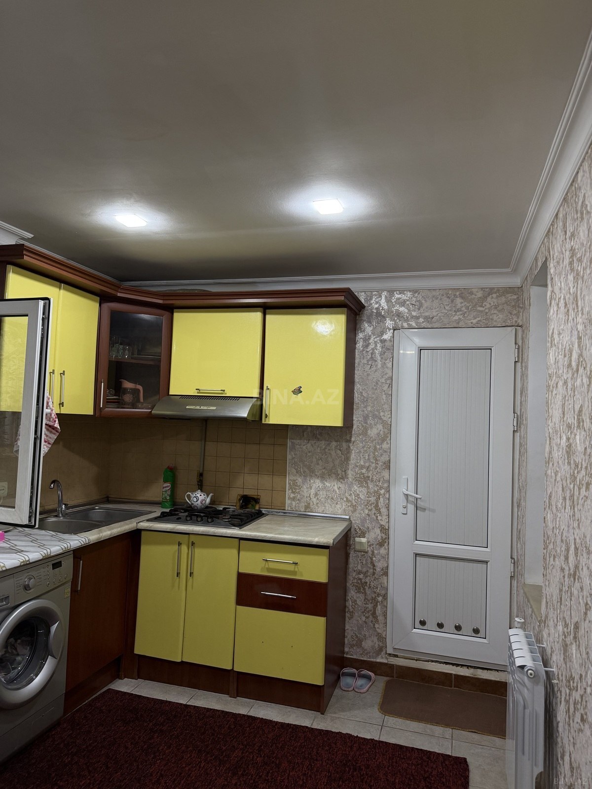 2 otaqlı Köhnə tikili, Elmlər Akademiyası m., Bakı