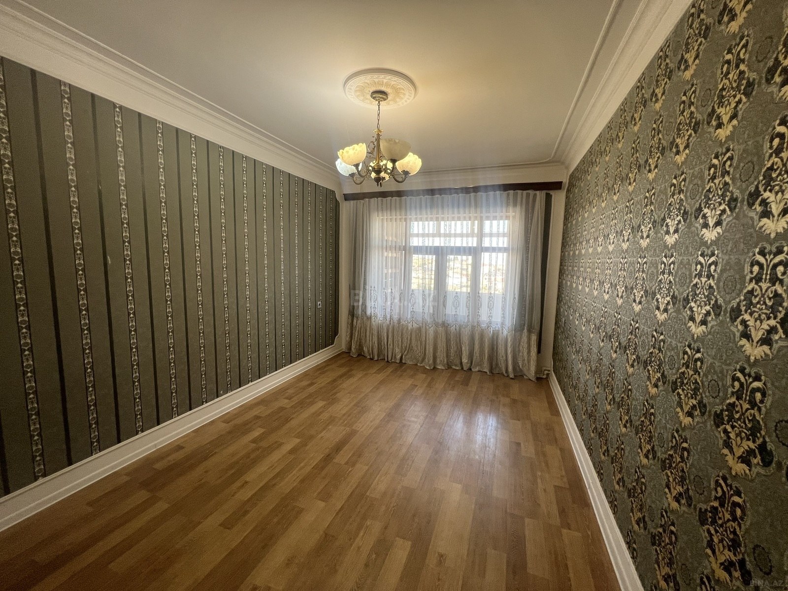 3 otaqlı Köhnə tikili, Köhnə Günəşli q., Bakı