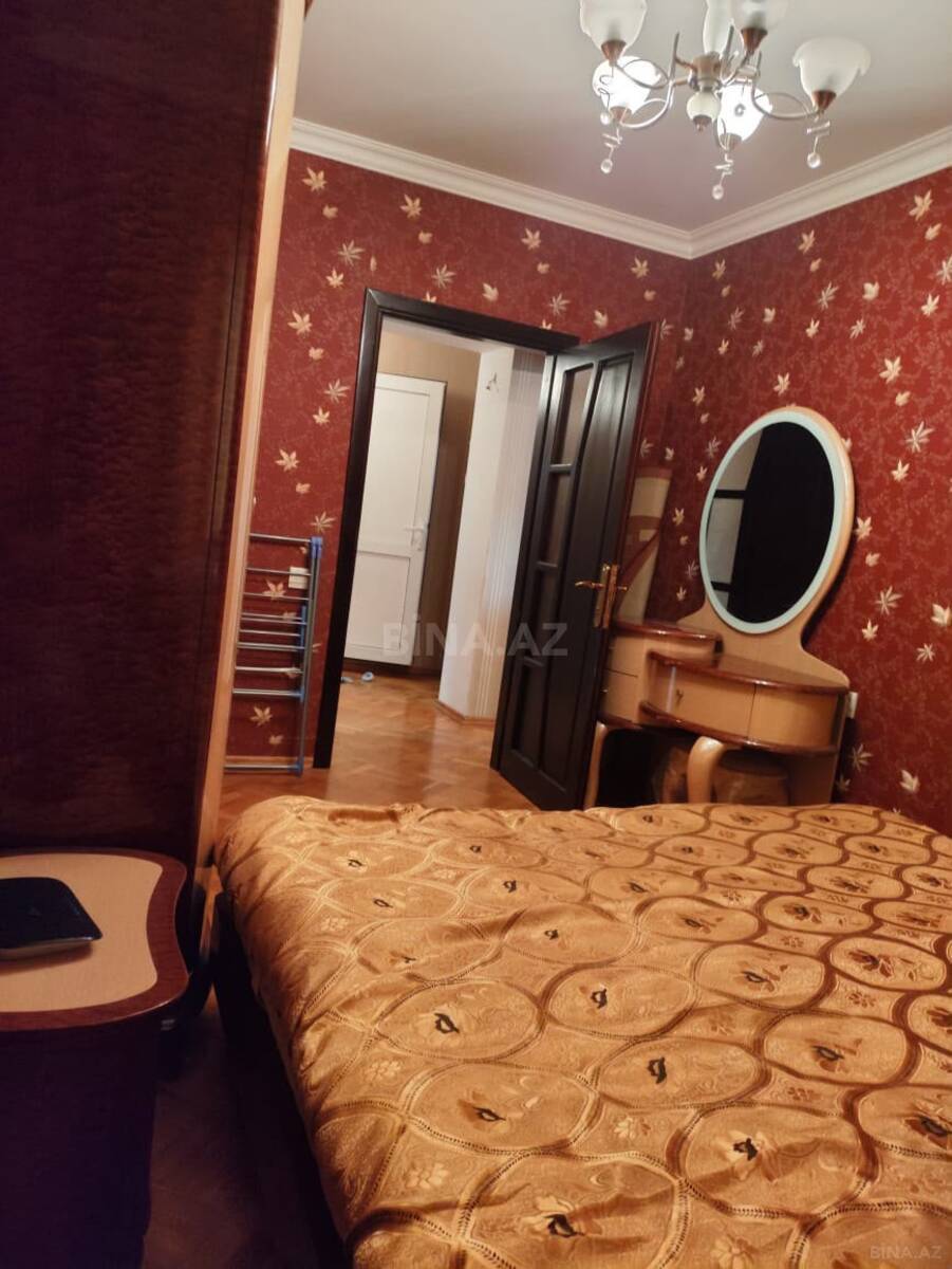 2 otaqlı Köhnə tikili, İnşaatçılar m., Bakı