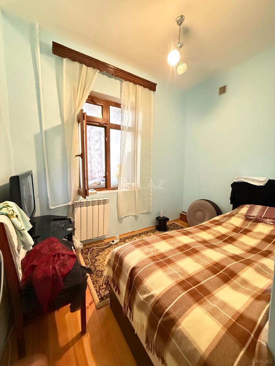 2 otaqlı Köhnə tikili, İnşaatçılar m., Bakı
