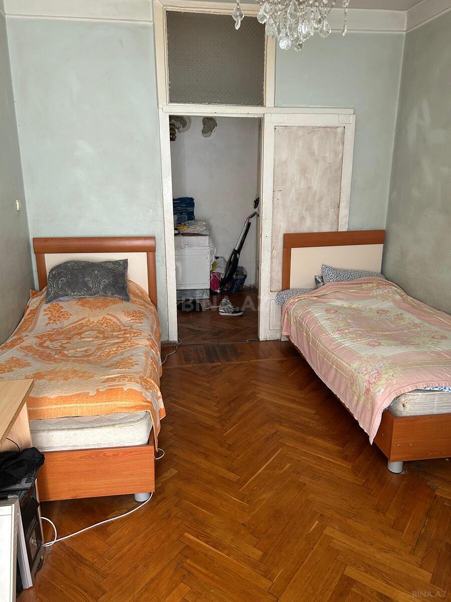 3 otaqlı Köhnə tikili, Azadlıq Prospekti m., Bakı
