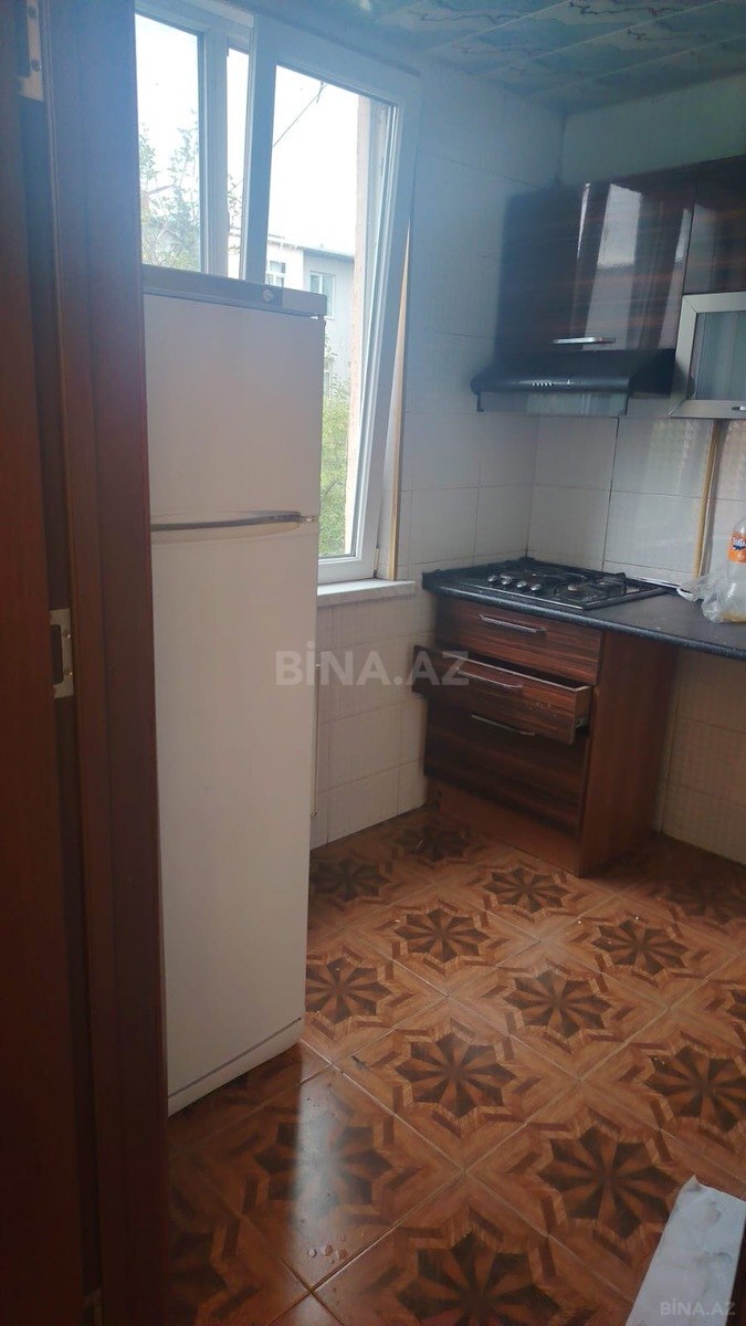 2 otaqlı Köhnə tikili, Memar Əcəmi m., Bakı