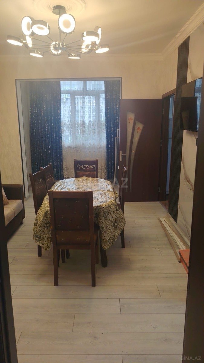 2 otaqlı Köhnə tikili, Memar Əcəmi m., Bakı