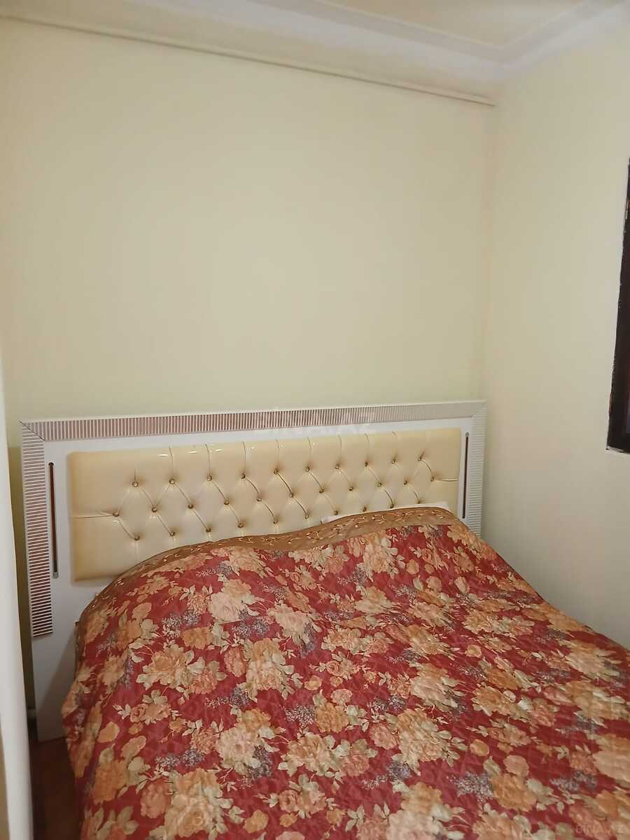 2 otaqlı Köhnə tikili, Azadlıq Prospekti m., Bakı