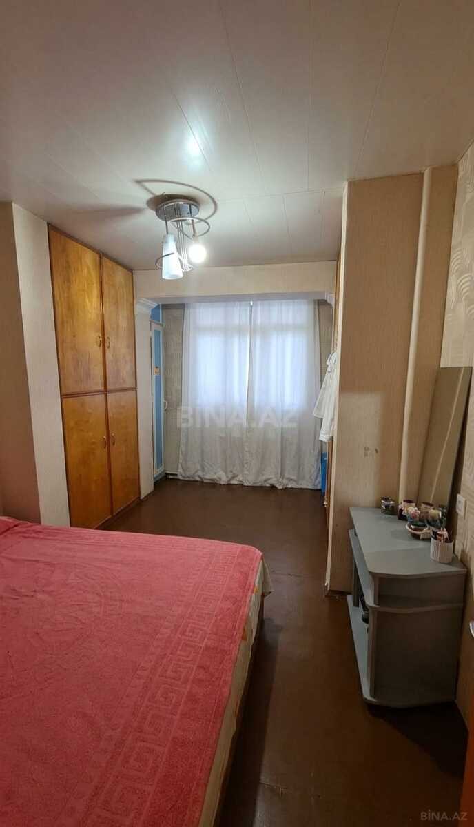 3 otaqlı Köhnə tikili, Həzi Aslanov m., Bakı