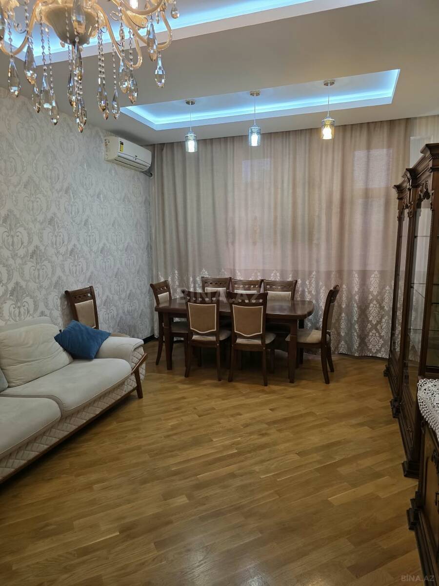 3 otaqlı Yeni tikili, Şah İsmayıl Xətai m., Bakı
