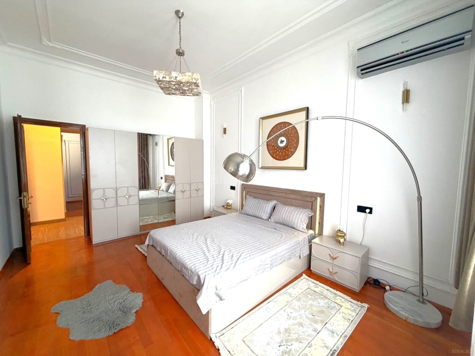 3 otaqlı Köhnə tikili, Bayıl q., Bakı