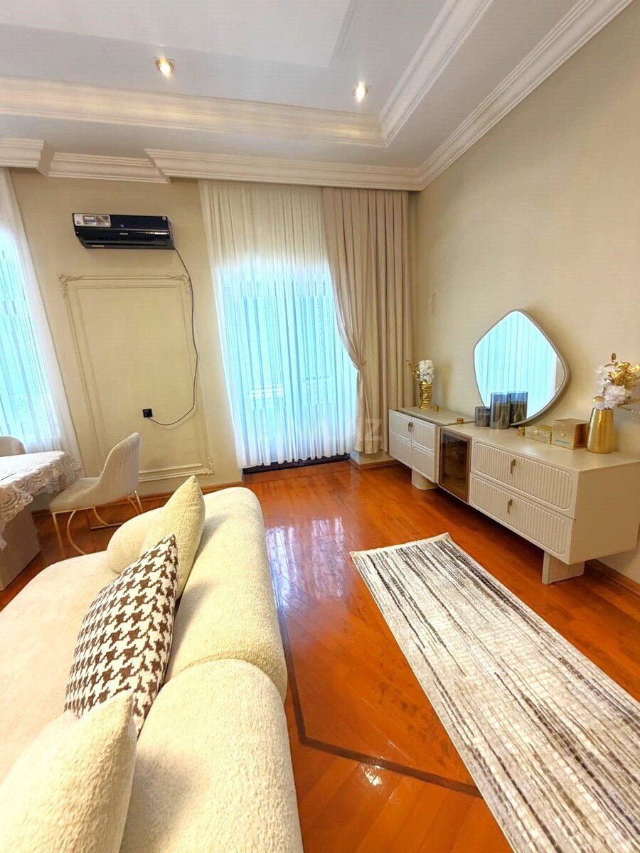 3 otaqlı Köhnə tikili, Bayıl q., Bakı