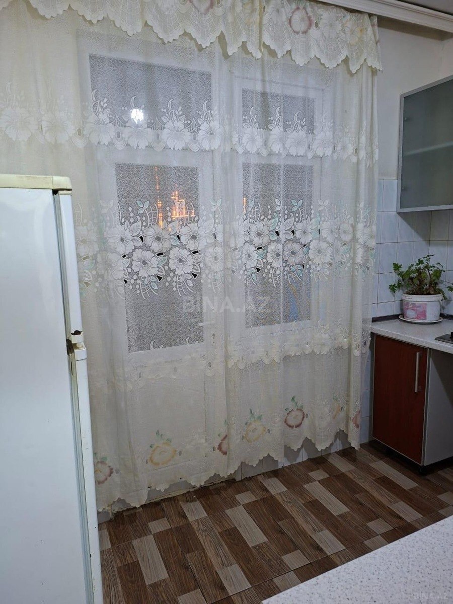 2 otaqlı Köhnə tikili, Həzi Aslanov m., Bakı