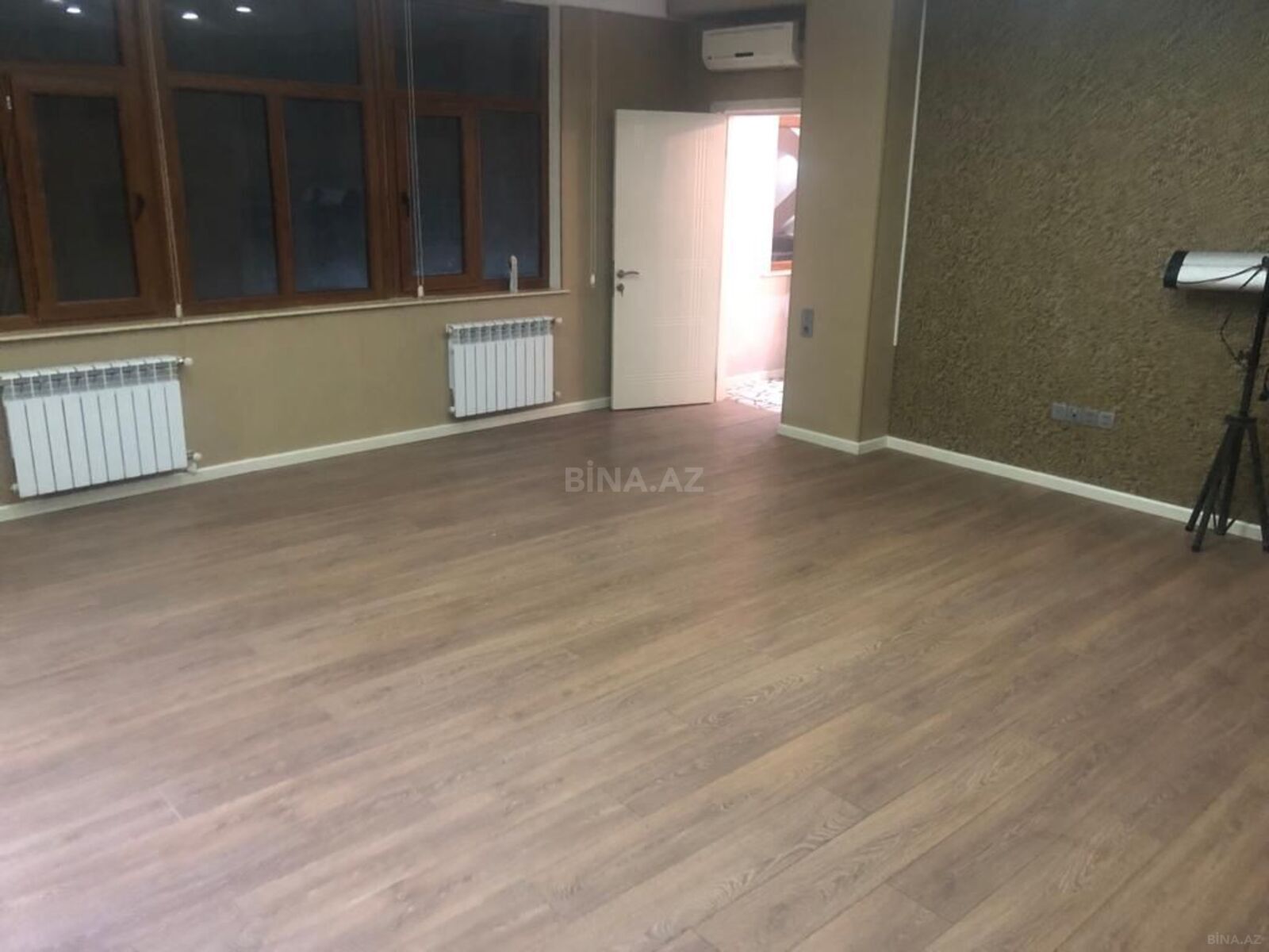 3 otaqlı Yeni tikili, Şah İsmayıl Xətai m., Bakı